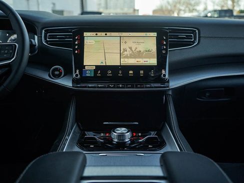 New 2026 Jeep Grand Wagoneer Limited image 18