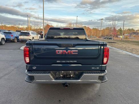 Used 2022 GMC Sierra 1500 SLE image 4