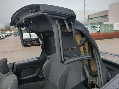 Used 2018 Ford Mustang Convertible w/ Equipment Group 101A image 11