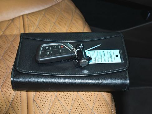 Used 2021 Cadillac Escalade Premium Luxury w/ Driver Assist Tech Package AWD/4WD image 70