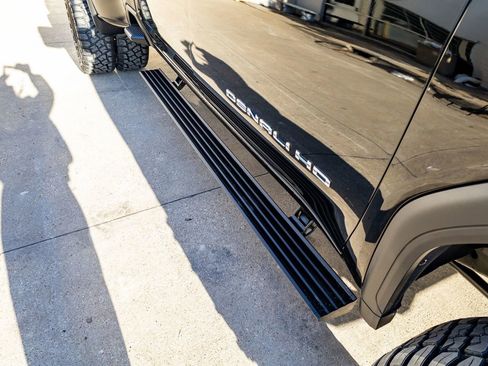 Used 2024 GMC Sierra 3500 Denali Ultimate image 13