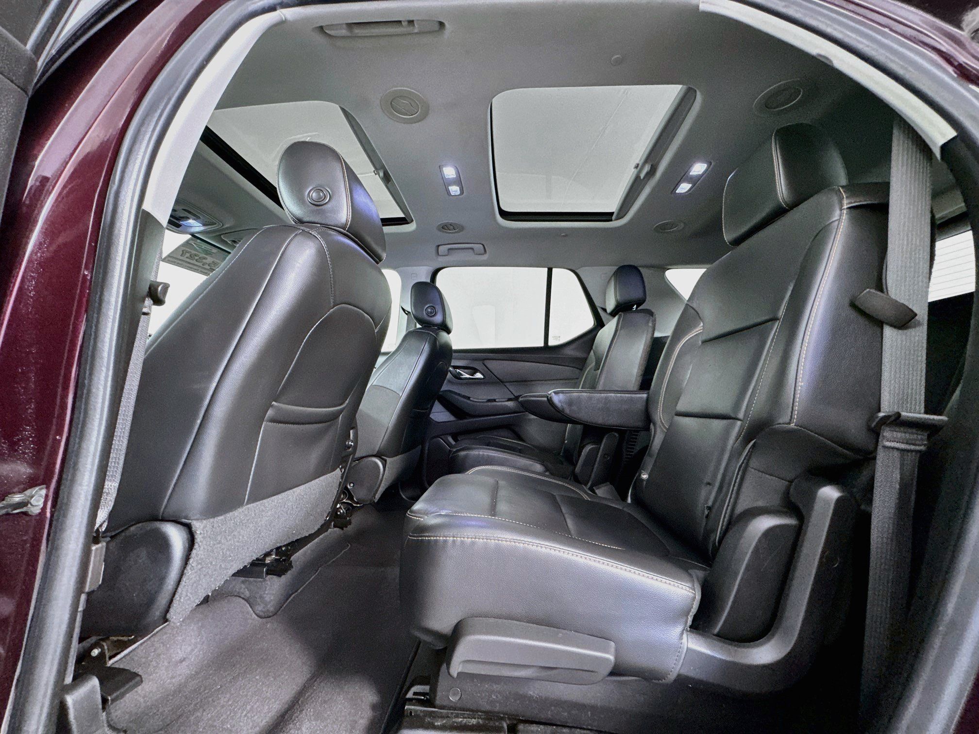 Used 2019 Chevrolet Traverse LT w/ LT Premium Package AWD/4WD image 26