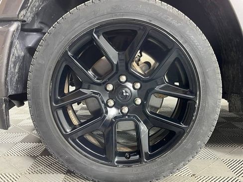 Used 2022 RAM 1500 Laramie AWD/4WD image 12