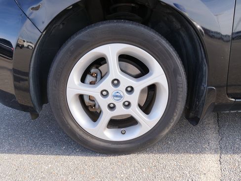 Used 2013 Nissan Leaf SV w/ Premium Pkg image 13