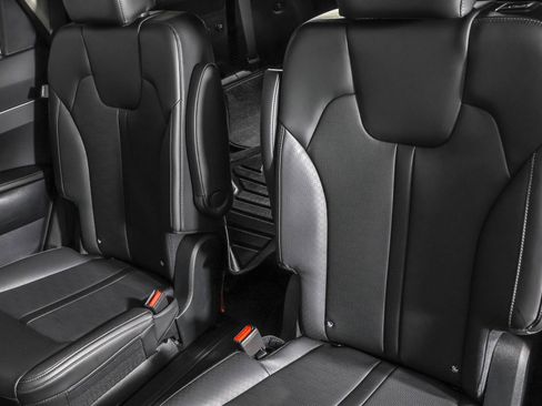 Used 2025 Kia Sorento EX image 36