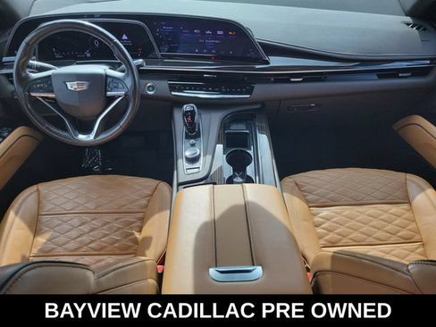 Used 2022 Cadillac Escalade ESV Premium Luxury AWD/4WD image 14