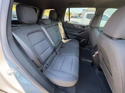 Used 2025 Chevrolet Equinox LT w/ Safety and Technology Package FWD image 26