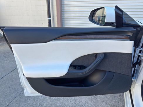 Used 2021 Tesla Model S Long Range AWD/4WD image 44