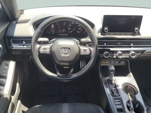 Used 2025 Honda Civic Sport image 12