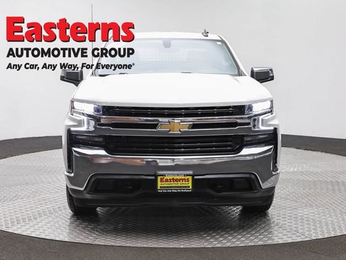 Used 2021 Chevrolet Silverado 1500 LT AWD/4WD image 2