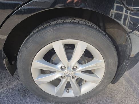 Used 2014 Nissan Versa Note SV w/ SL Package image 5