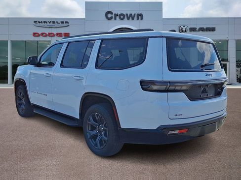 New 2026 Jeep Grand Wagoneer Limited AWD/4WD image 3