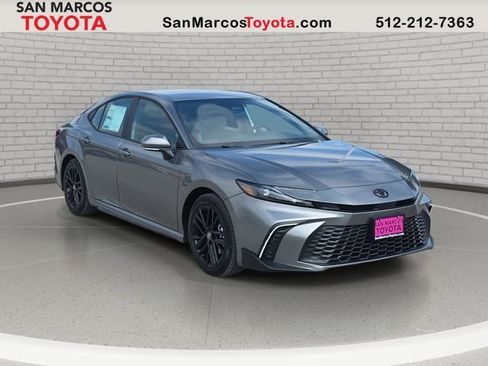 New 2026 Toyota Camry SE image 3