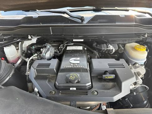Used 2023 RAM 2500 Big Horn w/ Night Edition AWD/4WD image 33