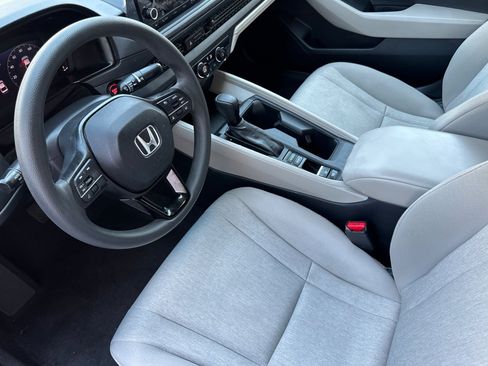 Used 2023 Honda Accord LX image 10