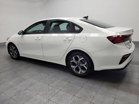 Used 2019 Kia Forte LXS FWD image 3