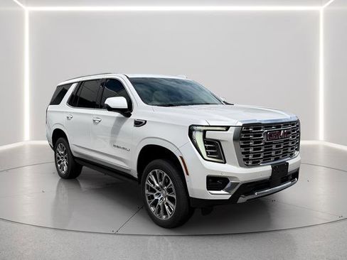 Used 2025 GMC Yukon Denali w/ Denali Reserve Package AWD/4WD image 7