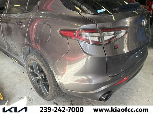 Used 2021 Alfa Romeo Stelvio Ti Sport image 13