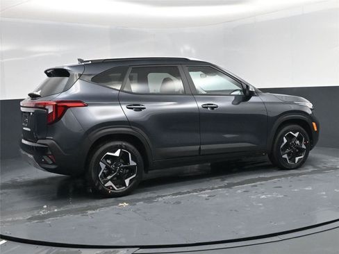 New 2026 Kia Seltos S image 4