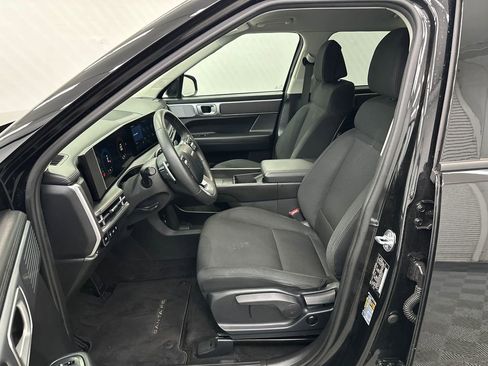 Used 2026 Hyundai Santa Fe SE FWD image 9