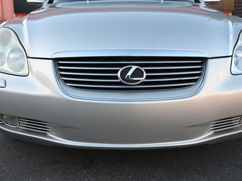 Used 2003 Lexus SC 430 Convertible image 4