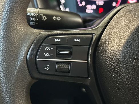 Used 2024 Honda Accord EX image 29