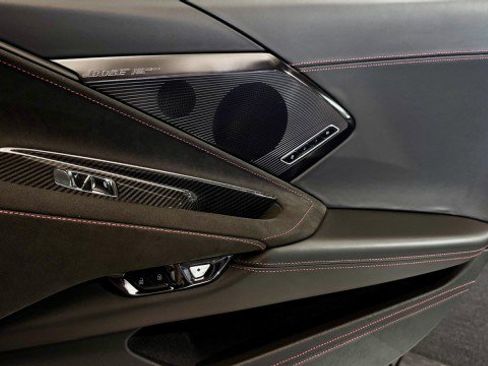 Used 2023 Chevrolet Corvette 3LT w/ Z51 Performance Package image 12