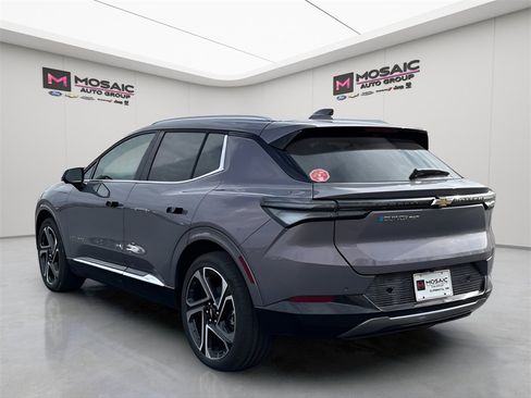 New 2026 Chevrolet Equinox EV LT image 5