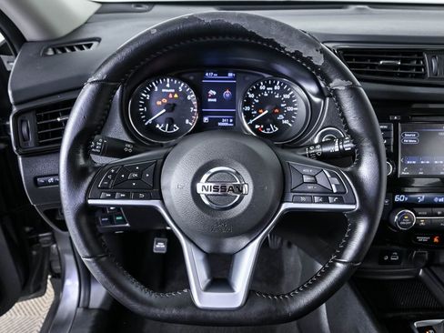 Used 2020 Nissan Rogue SV FWD image 10