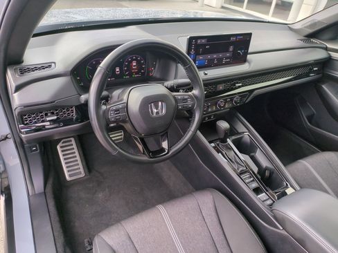 Used 2023 Honda Accord Sport image 15