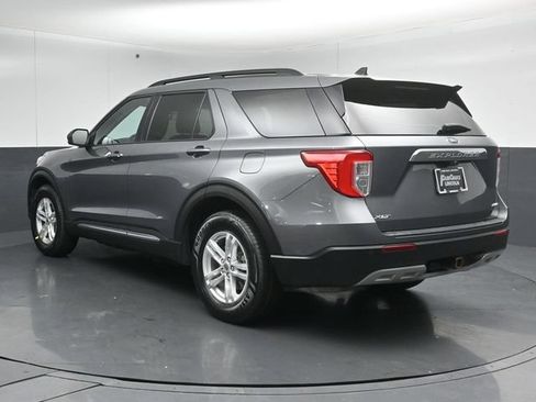 Certified 2021 Ford Explorer XLT w/ Equipment Group 202A AWD/4WD image 6