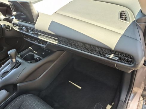 Used 2026 Honda HR-V LX image 31