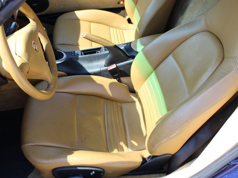 Used 2003 Porsche Boxster RWD image 15