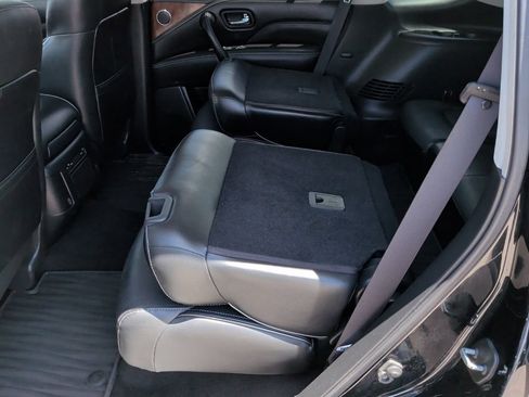 Used 2019 INFINITI QX80 Luxe w/ All-Season Package RWD image 46