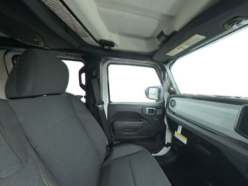 New 2026 Jeep Wrangler Unlimited Sport image 27