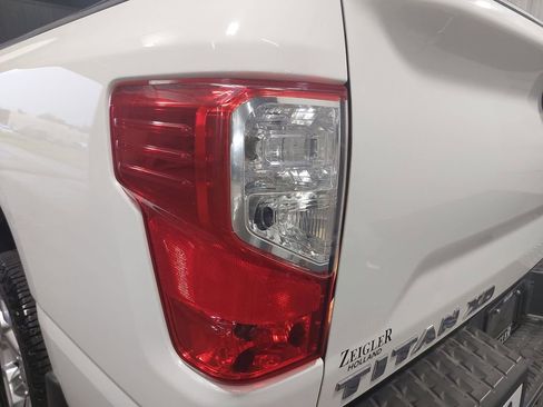 Used 2017 Nissan Titan SV AWD/4WD image 94