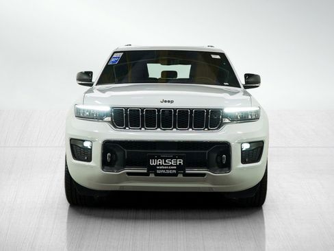 Used 2023 Jeep Grand Cherokee Overland w/ Adv Protech Group III AWD/4WD image 8