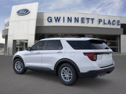 New 2026 Ford Explorer Active w/ Active Comfort Package image 4
