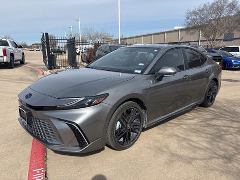 Used 2025 Toyota Camry XSE w/ Premium Package image 1