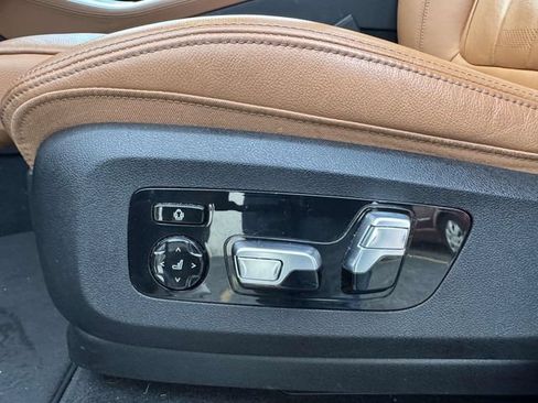 Used 2022 BMW X5 xDrive40i w/ M Sport Package AWD/4WD image 27