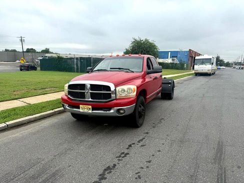Used 2006 Dodge Ram 3500 Truck SLT image 2