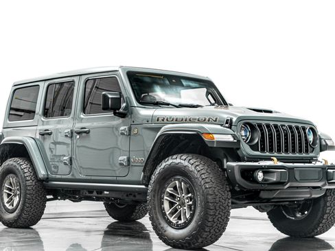 Used 2024 Jeep Wrangler Unlimited Rubicon 392 AWD/4WD image 35