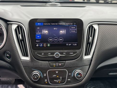 Used 2021 Chevrolet Malibu LS image 24