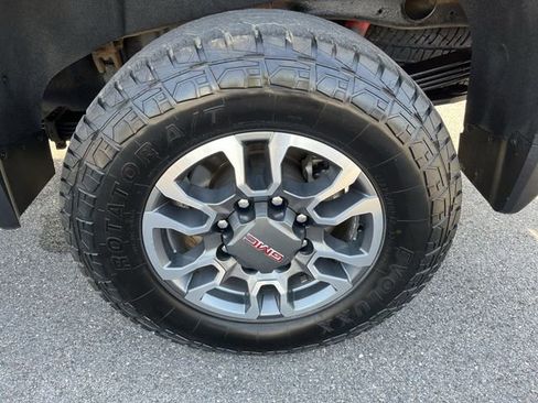 Used 2022 GMC Sierra 2500 SLE w/ SLE Convenience Package AWD/4WD image 19