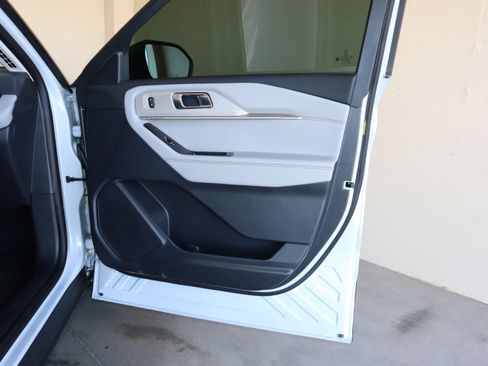 New 2026 Ford Explorer Active w/ Active Comfort Package image 41