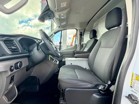 Used 2021 Ford Transit 250 Low Roof RWD image 12
