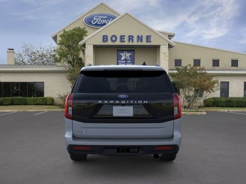 New 2025 Ford Expedition Active RWD image 5