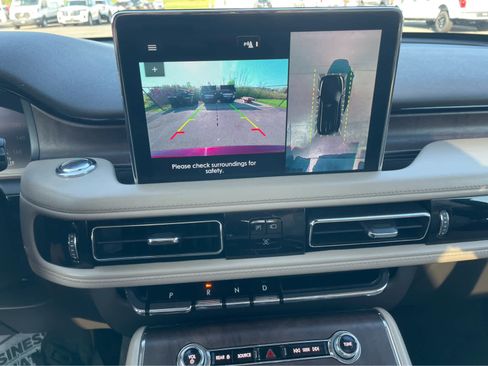 Used 2021 Lincoln Aviator Reserve w/ Elements Package Plus image 25