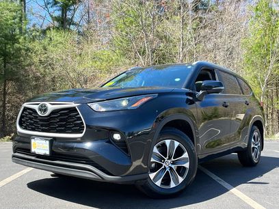 Used 2023 Toyota Highlander XLE