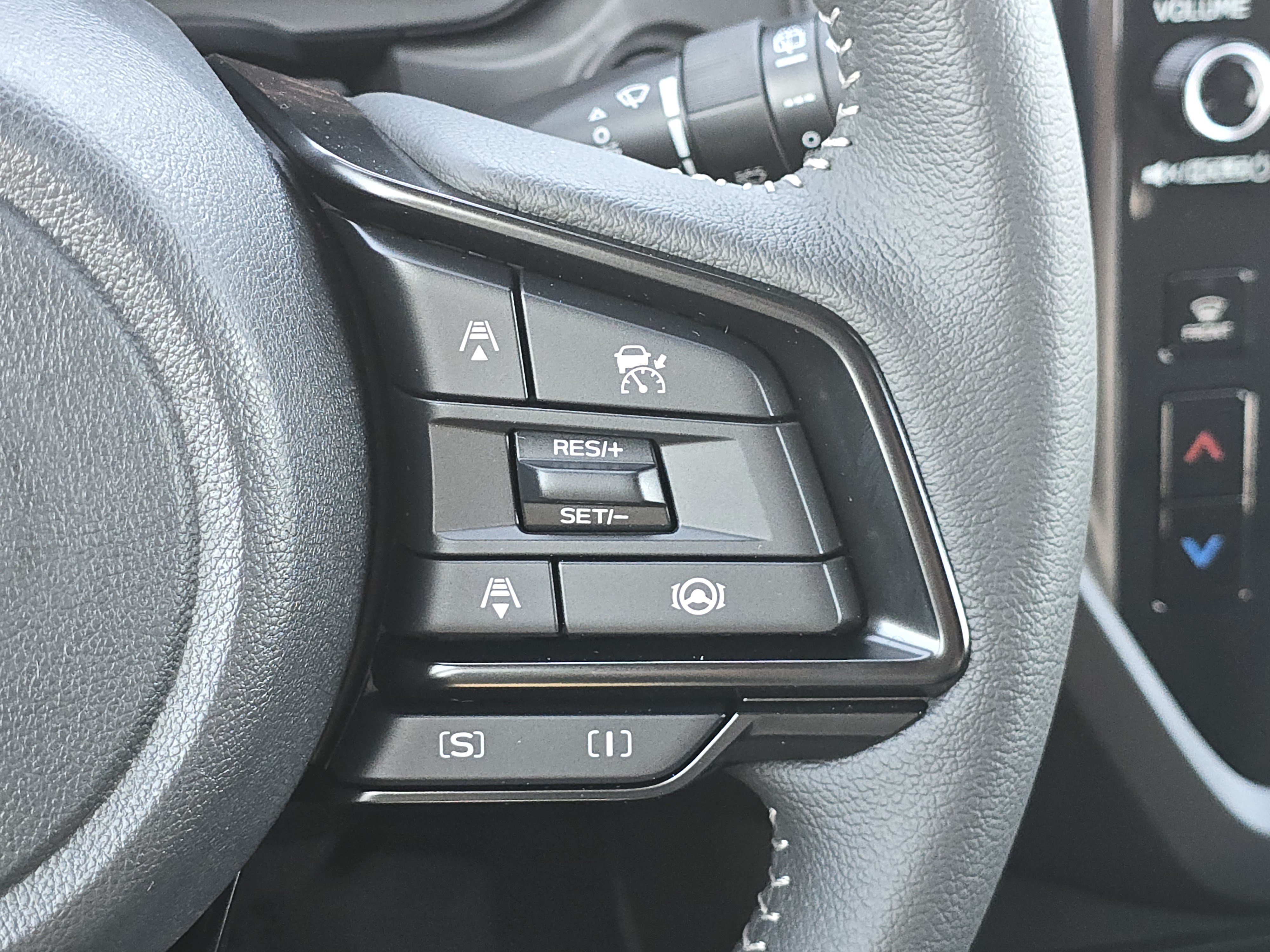 New 2026 Subaru Forester Premium AWD/4WD image 25